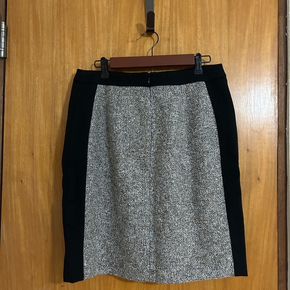 Women's Tweed Set - Black and Gray - Picture 6 of 8